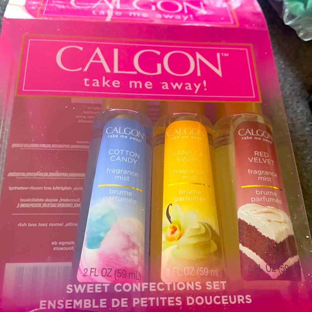 Calgon body spray Vanilla, red velvet,cotton candy